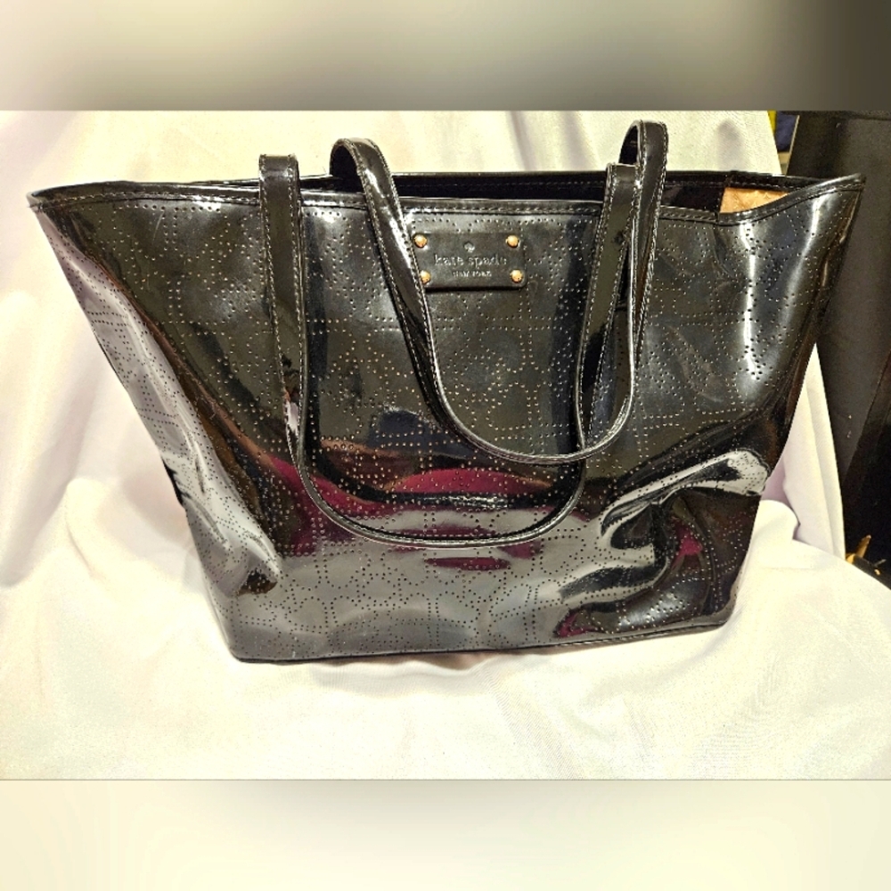 **KATE SPADE NEW YORK** Patent Leather Black Large Shoulder Purse Bag Sa…